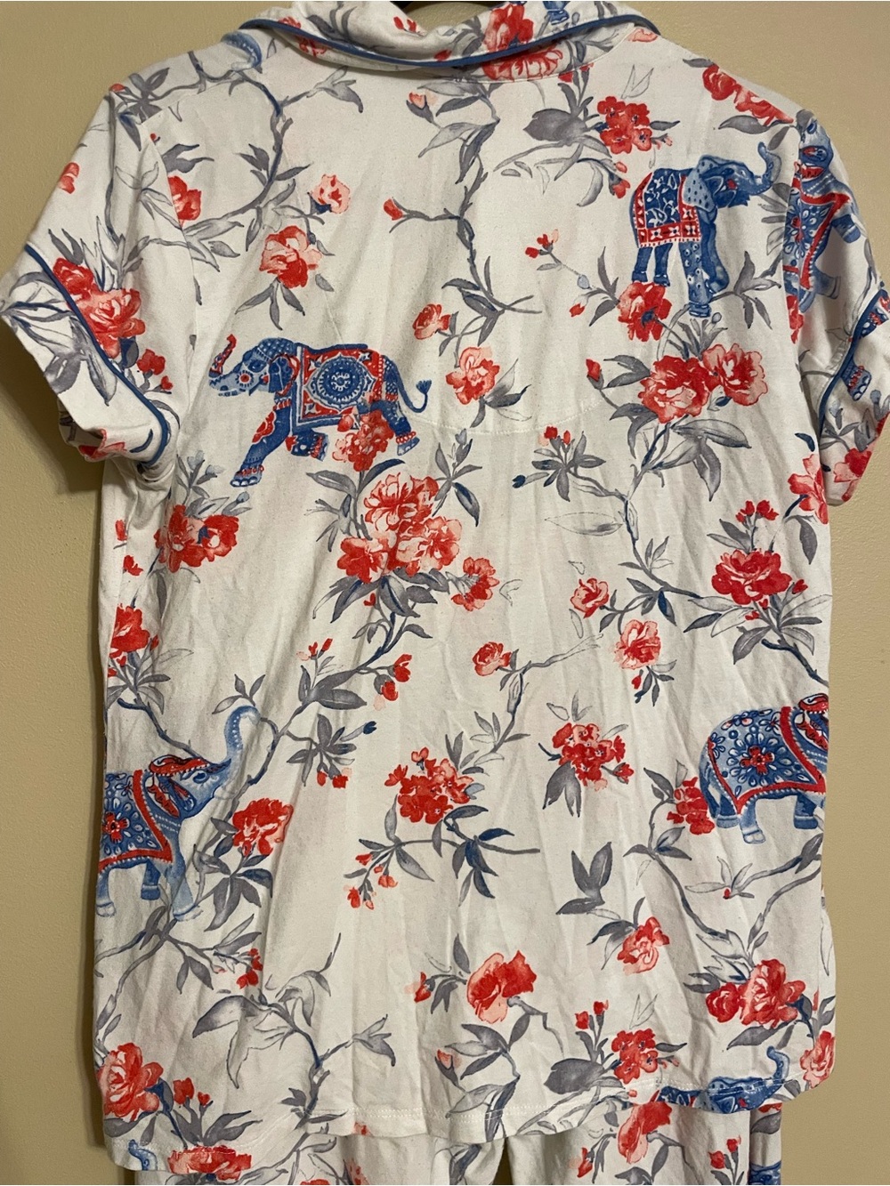 The Cat’s Pajamas Safari Floral Luxe Pima Button Top Size medium - Picture 5 of 5